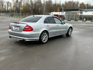 2003 Mercedes-Benz E-Класс 320 III (W211, S211), серебристый, 850000 рублей, вид 4