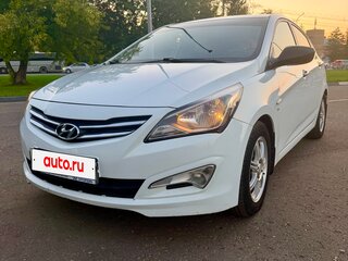 2015 Hyundai Solaris I Рестайлинг, белый, 1200000 рублей, вид 3