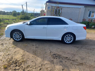 2012 Toyota Camry VII (XV50), белый, 1600000 рублей, вид 4