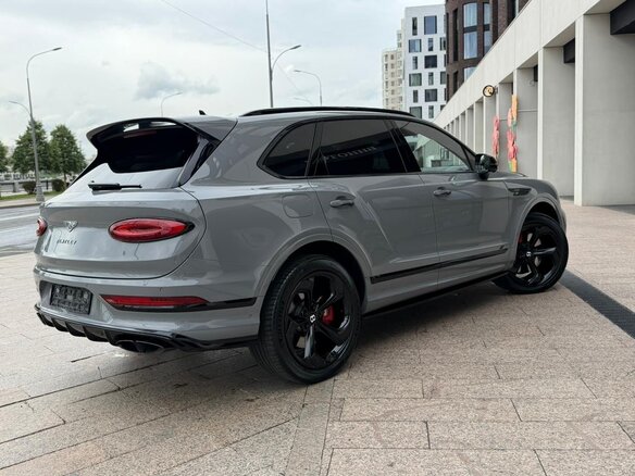2024 Bentley Bentayga I Рестайлинг, серый - вид 4