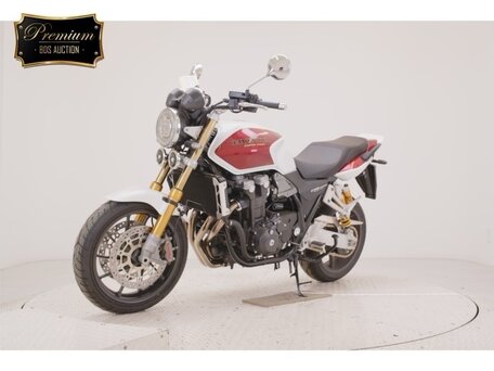2025 Honda CB 1300, белый, 1419000 рублей, вид 2