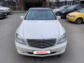 2011 Mercedes-Benz S-Класс 500 Long V (W221) Рестайлинг, белый, 1325000 рублей, вид 2