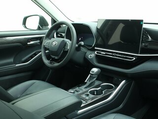 2025 Toyota Highlander IV (XU70), чёрный, 5300000 рублей, вид 3
