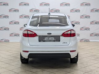 2017 Ford Fiesta Mk6 Рестайлинг, белый, 949000 рублей, вид 5