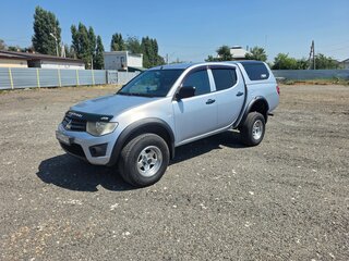 2012 Mitsubishi L200 IV, серебристый, 1300000 рублей, вид 1