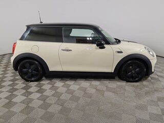 2016 Mini Hatch Cooper III (F55/F56), белый, 1499000 рублей, вид 4