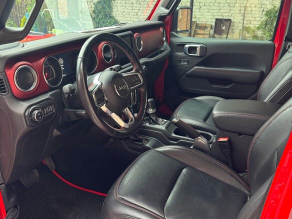 2021 Jeep Wrangler IV (JL), красный, 4450000 рублей - вид 5