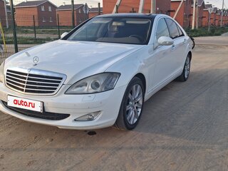 2007 Mercedes-Benz S-Класс 320 V (W221), белый, 1600000 рублей, вид 1