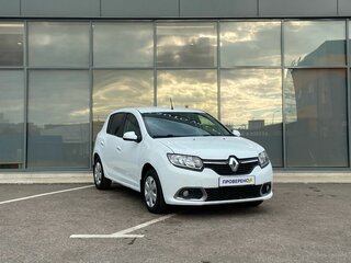 2017 Renault Sandero II, белый, 526000 рублей, вид 2