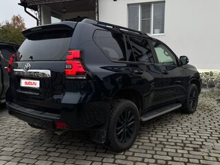 2017 Toyota Land Cruiser Prado 150 Series Рестайлинг 2, синий, 4200000 рублей, вид 4