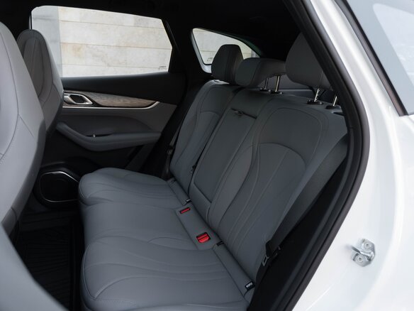 2026 Geely Galaxy M7, белый - вид 22