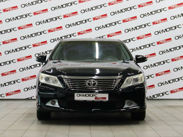 2012 Toyota Camry VII (XV50), чёрный, 1445170 рублей - вид 1