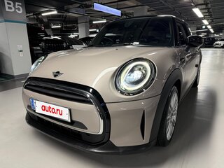 2021 Mini Hatch Cooper III (F55/F56) Рестайлинг 2, бежевый, 1720000 рублей, вид 1