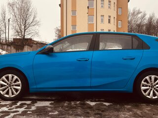 2022 Opel Astra L, синий, 1450000 рублей, вид 4