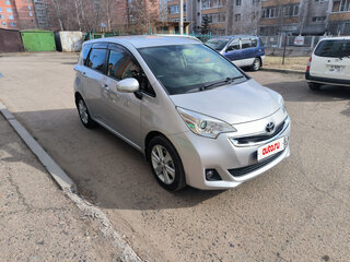 2014 Toyota Ractis II, серебристый, 865000 рублей, вид 2