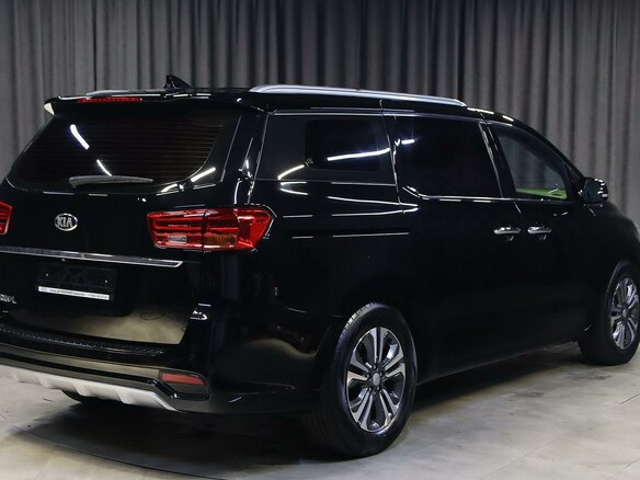 2018 Kia Carnival III, чёрный - вид 1