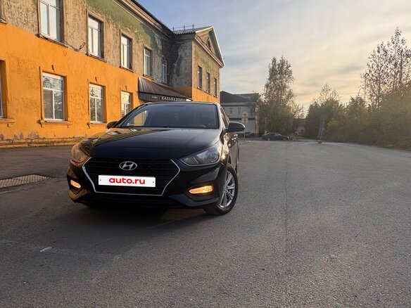 2017 Hyundai Solaris II, чёрный, 1050000 рублей - вид 11