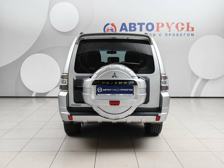 2011 Mitsubishi Pajero IV Рестайлинг 1, серебристый, 1909000 рублей, вид 4