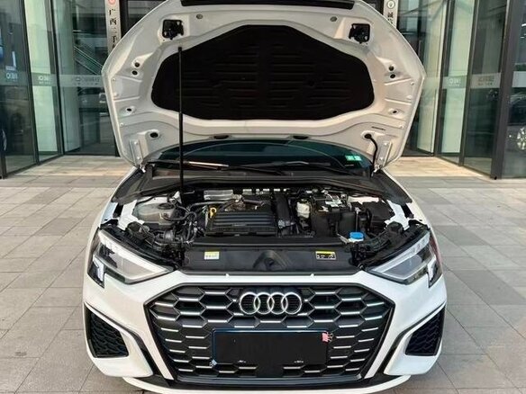 2022 Audi A3 35 TFSI Long IV (8Y), белый, 1885095 рублей - вид 2