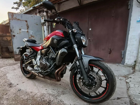 2014 Yamaha MT-07 (FZ-07), красный, 600000 рублей - вид 1