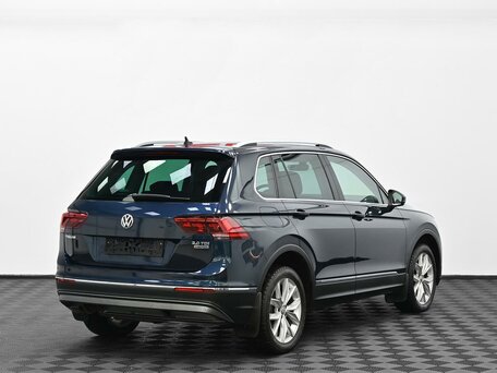 2018 Volkswagen Tiguan II, синий, 2345000 рублей, вид 4