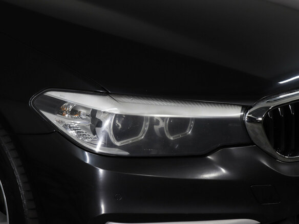 2019 BMW 5 серии 520d xDrive VII (G30/G31/G38), чёрный, 2690000 рублей - вид 6