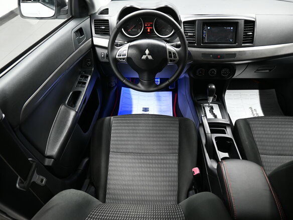 2012 Mitsubishi Lancer X Рестайлинг, белый, 860000 рублей - вид 10