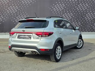 2020 Kia Rio X-Line IV, серебристый, 1510000 рублей, вид 2