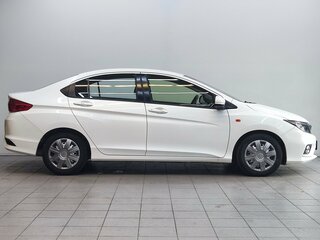 2018 Honda Grace I Рестайлинг, белый, 1250000 рублей, вид 4