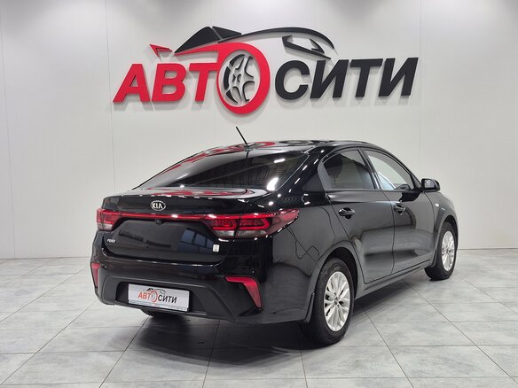 2019 Kia Rio IV, чёрный, 1395000 рублей - вид 7