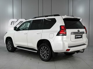 2020 Toyota Land Cruiser Prado 150 Series Рестайлинг 3, белый, 4259000 рублей, вид 2