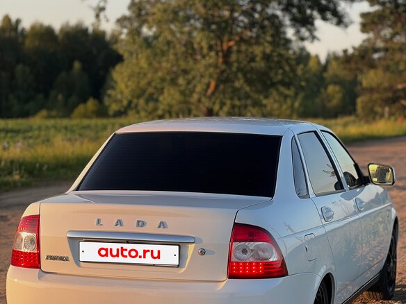 2017 Lada (ВАЗ) Priora I Рестайлинг, белый, 680000 рублей - вид 16
