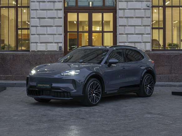 2026 Porsche Cayenne Electric IV, серый, 24490000 рублей