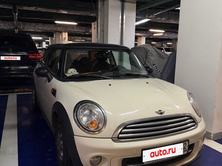 2012 Mini Hatch Cooper II (R56) Рестайлинг, белый, 800000 рублей, вид 2