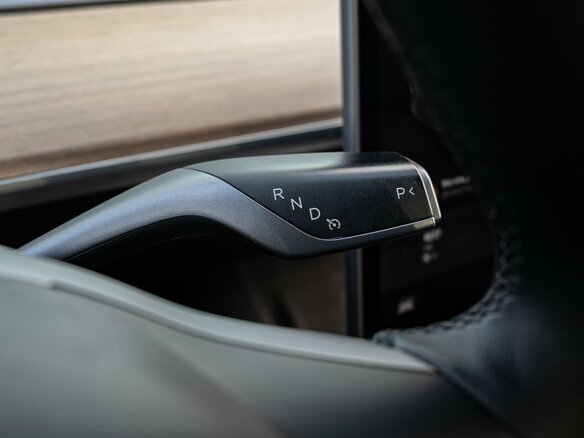2021 Tesla Model Y Long Range Dual Motor I, чёрный, 4220000 рублей - вид 18