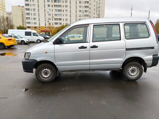 2003 Toyota Town Ace III, серый, 575000 рублей, вид 4