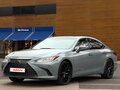 2021 Lexus ES 250 VII Рестайлинг, белый, 3490000 рублей
