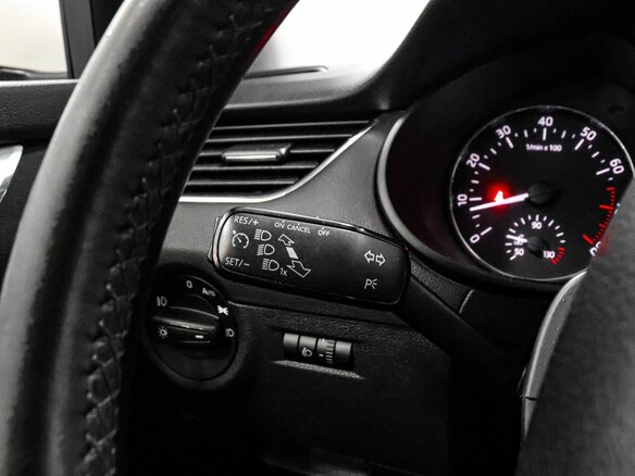 2013 Skoda Octavia III (A7), белый, 949000 рублей - вид 13