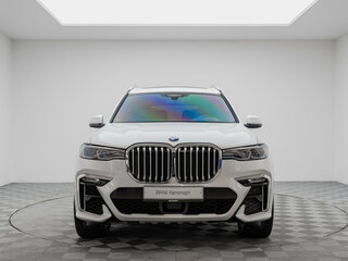 2022 BMW X7 40d I (G07), белый, 9900000 рублей, вид 3
