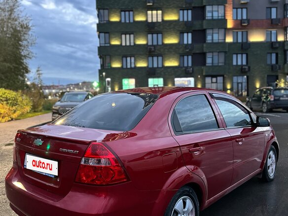 2007 Chevrolet Aveo I Рестайлинг, красный, 400000 рублей - вид 6