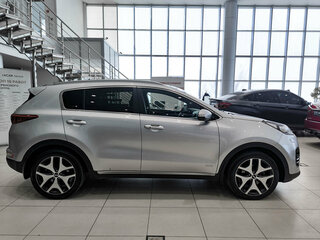 2016 Kia Sportage IV, серебристый, 1630000 рублей, вид 4