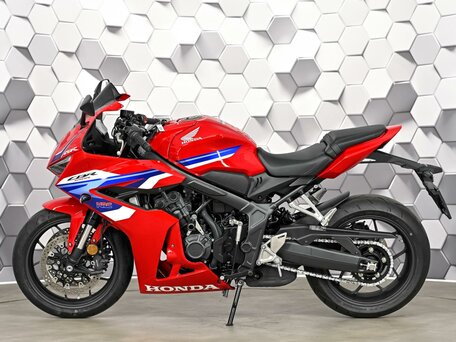 2024 Honda CBR 650R, красный, 1099000 рублей, вид 4