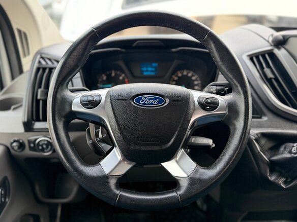 2020 Ford Transit, серебристый, 3900000 рублей - вид 8