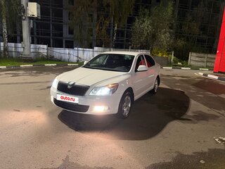 2012 Skoda Octavia II (A5) Рестайлинг, белый, 680000 рублей, вид 1