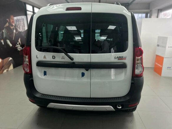 2026 Lada (ВАЗ) Largus Cross I Рестайлинг, белый, 2072000 рублей - вид 3