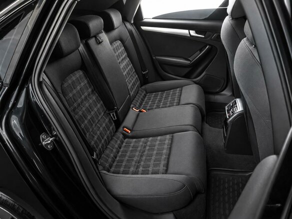 2010 Audi A4 IV (B8), чёрный, 969000 рублей - вид 6
