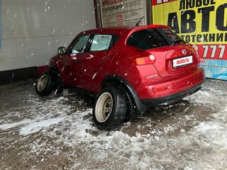 2011 Nissan Juke I, красный, 700000 рублей, вид 3