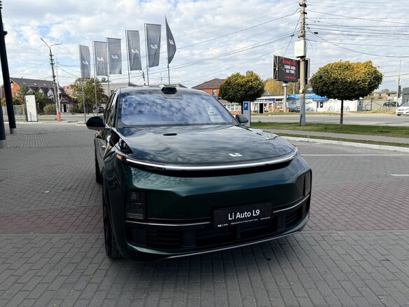 2025 Li Auto (Lixiang) L9 52.3 kWh I Рестайлинг, зелёный, 8350000 рублей - вид 1