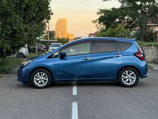 2019 Nissan Note e-Power II Рестайлинг, синий, 1265000 рублей, вид 2