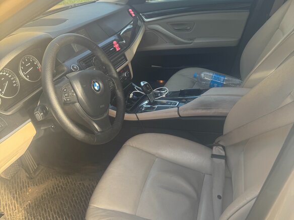 2012 BMW 5 серии 520i VI (F10/F11/F07), бежевый, 1350000 рублей - вид 5